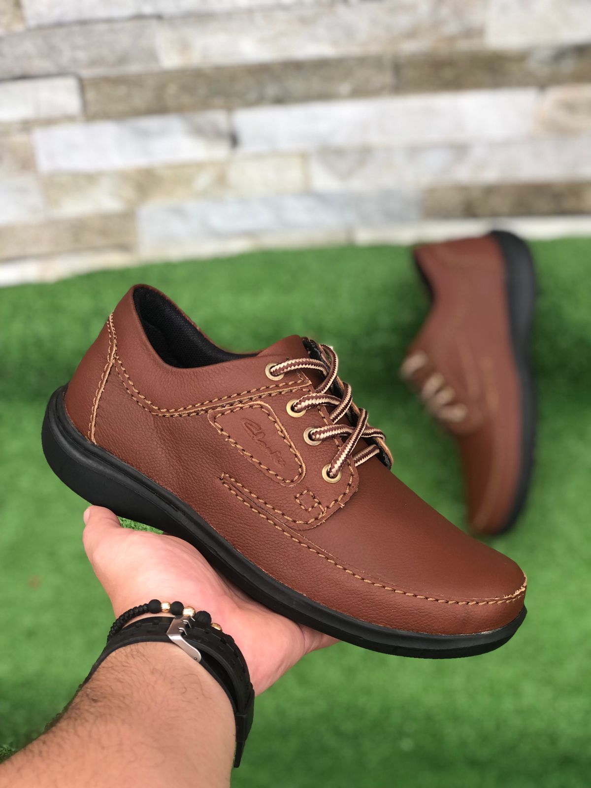 zapato corte bajo cuero